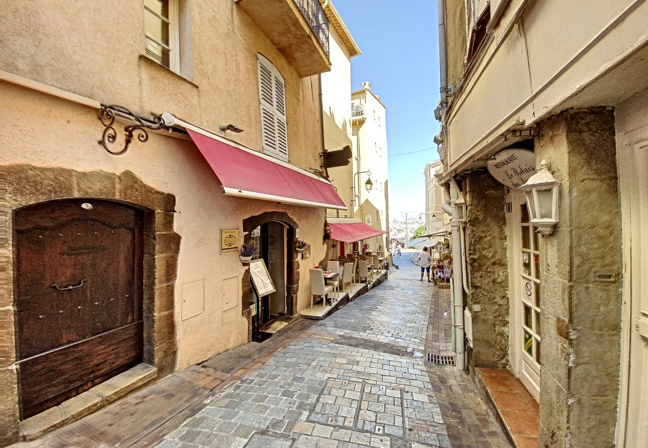 Appartement à Cannes - Saint Antoine/ MAS1412/  2 Pièces