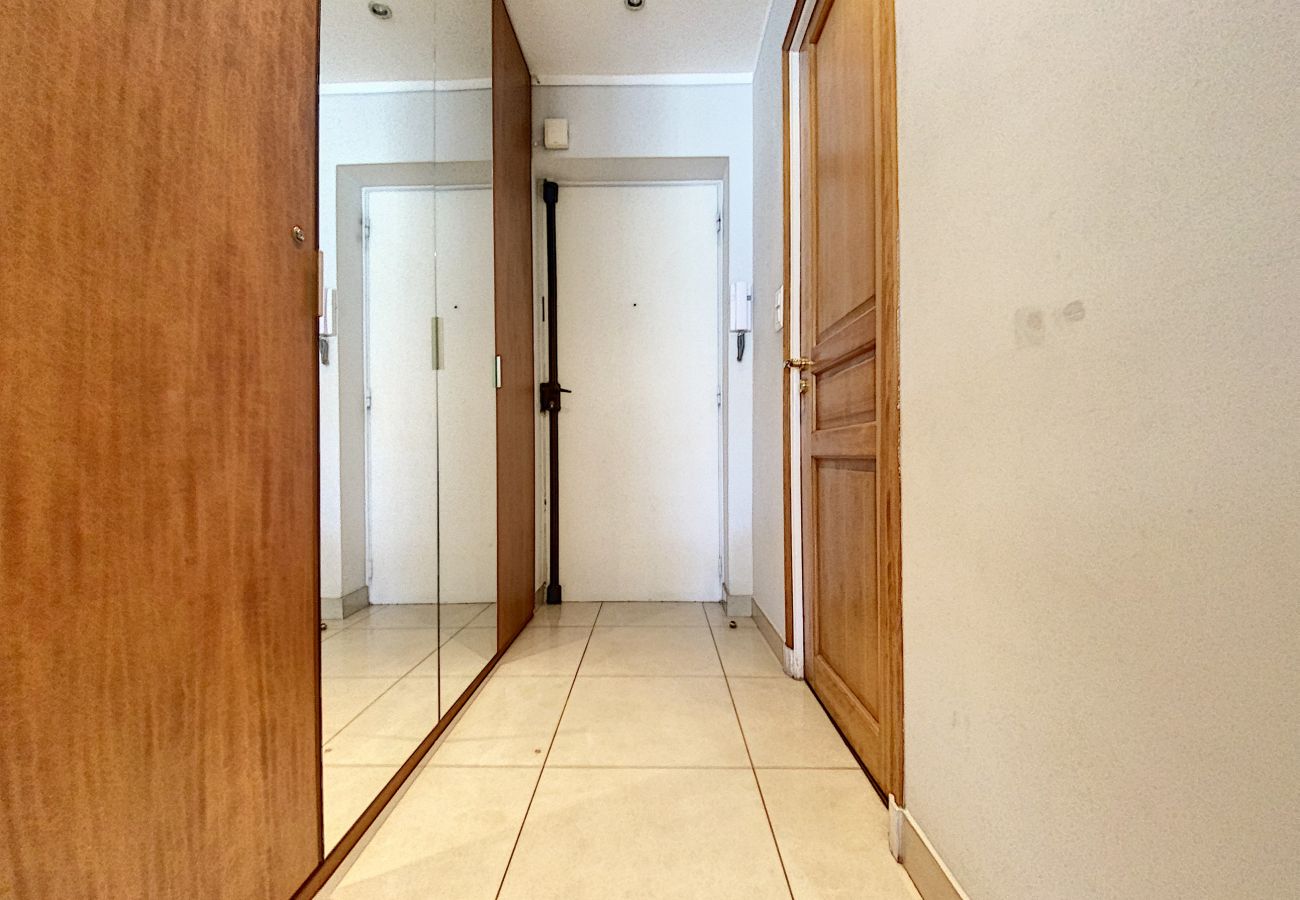 Appartement à Cannes - RAS181 Bel appartement proche Croisette
