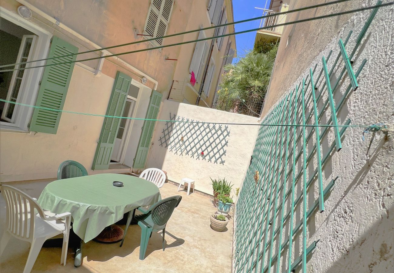 Appartement à Cannes - MEN1318 / Suquet 3 pièces terrasse