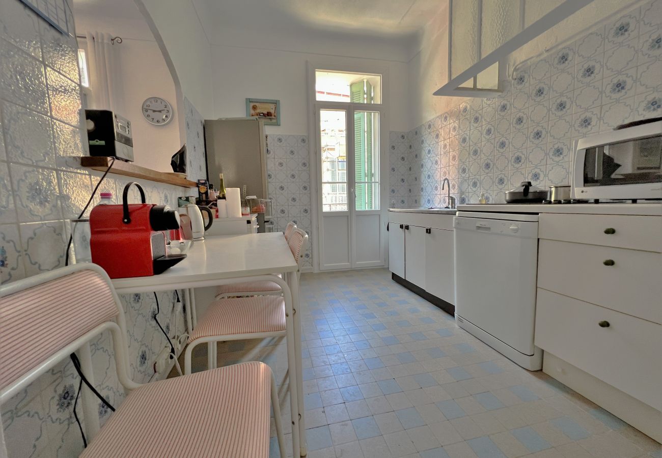 Appartement à Cannes - MEN1318 / Suquet 3 pièces terrasse