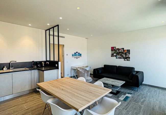 Appartement à Cannes - Côté Sud / Plein centre beau 2 chambres