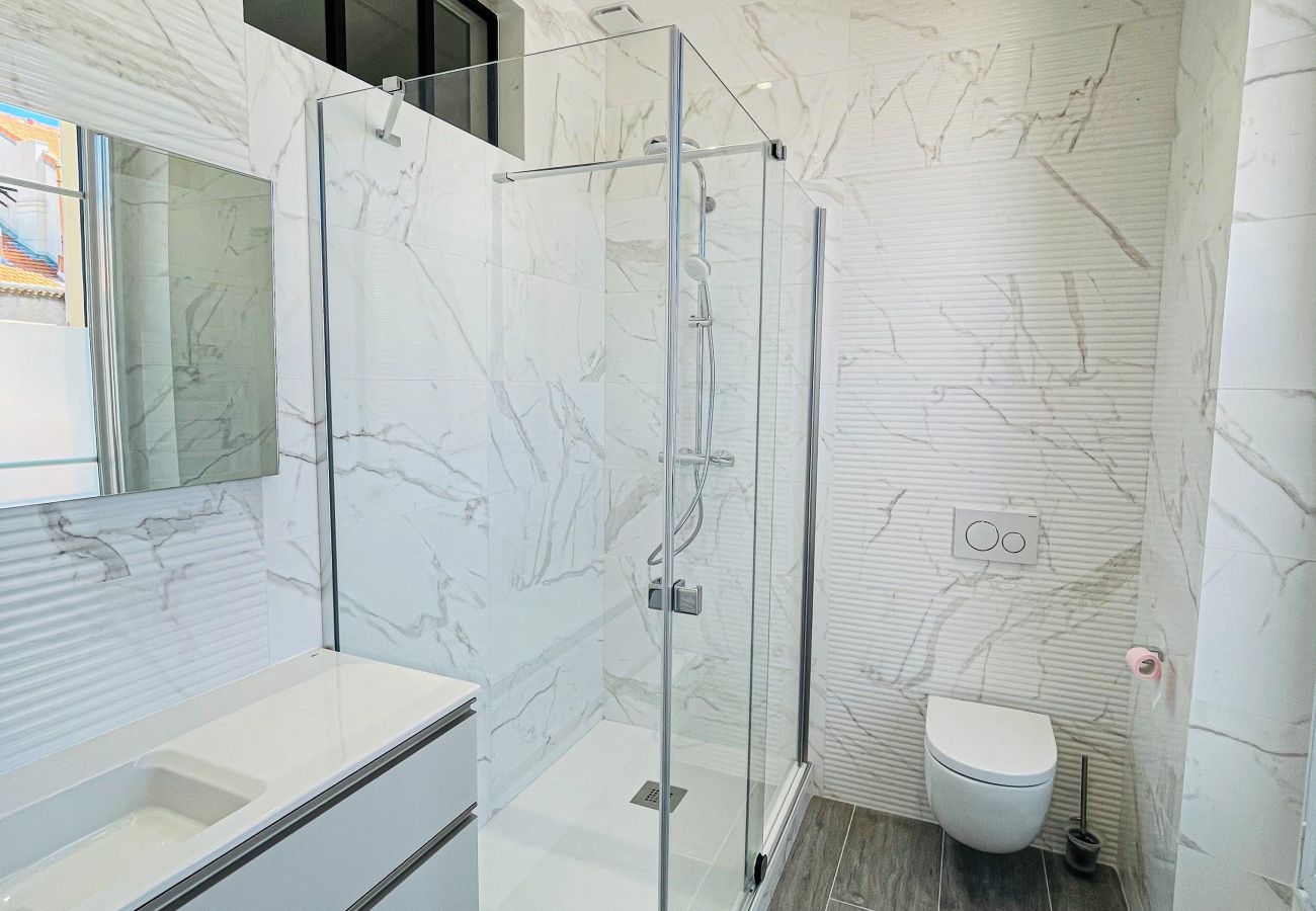 Appartement à Cannes - Côté Sud / Plein centre beau 2 chambres