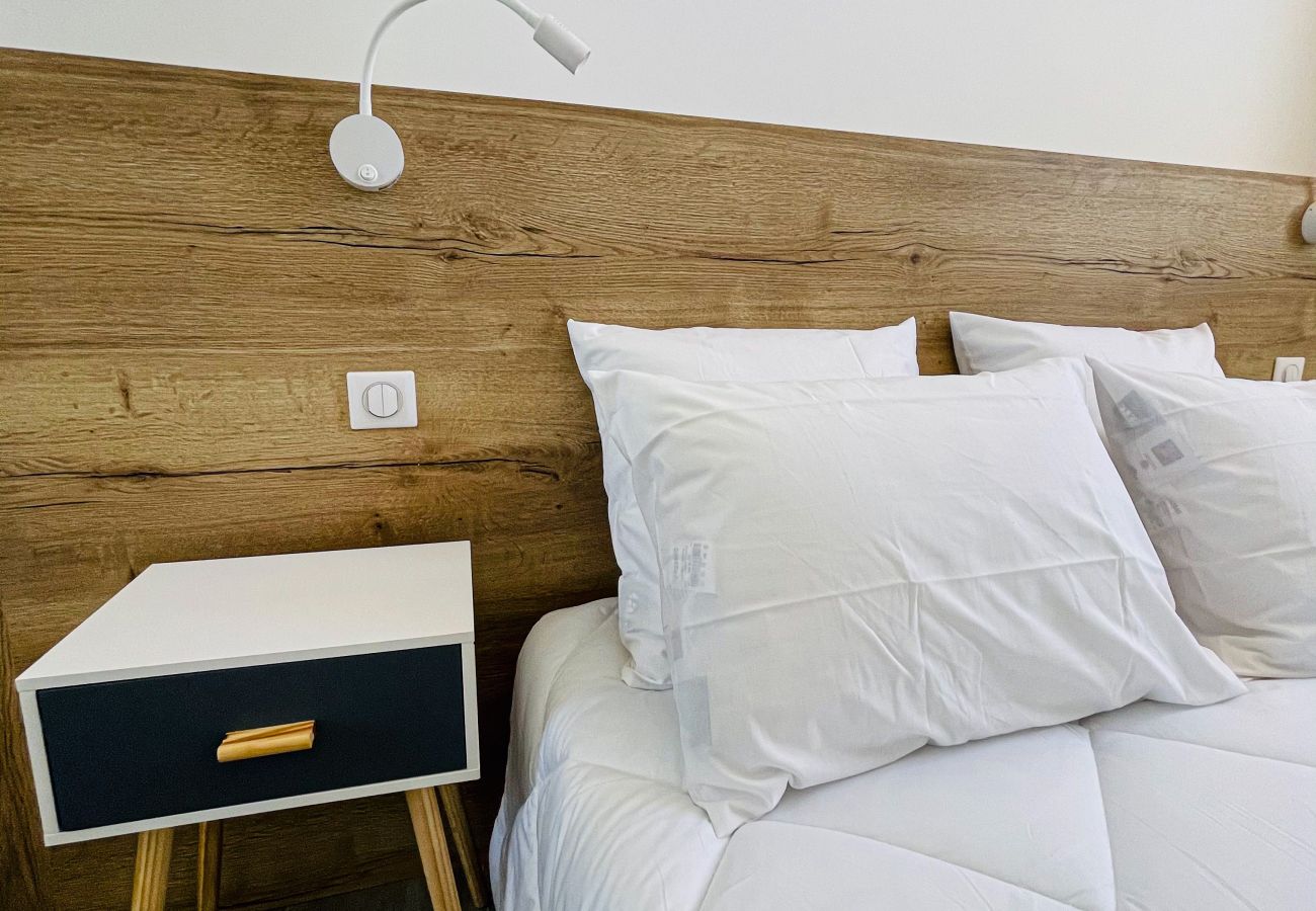 Appartement à Cannes - Côté Sud / Plein centre beau 2 chambres