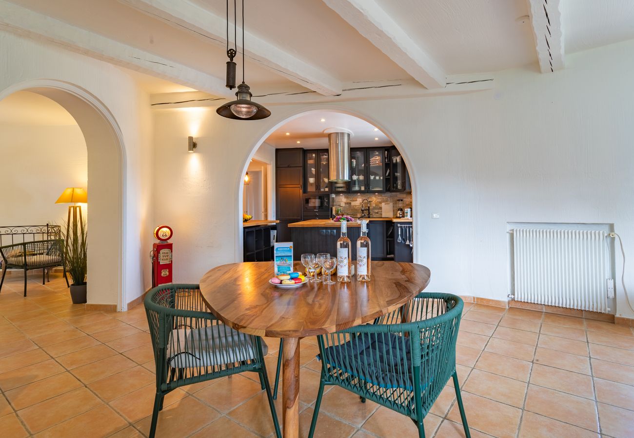 Villa à Mandelieu-la-Napoule - VILLA JUSTINE VI4239 By Riviera Holiday Homes