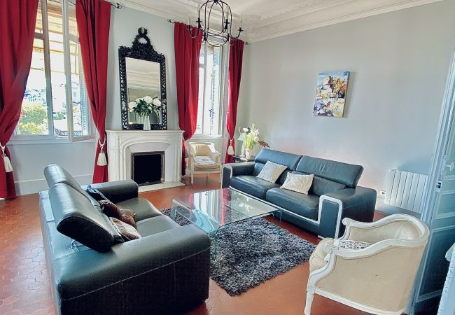 Appartement à Cannes - GAZ5213 / Incomparable 4 pièces Port