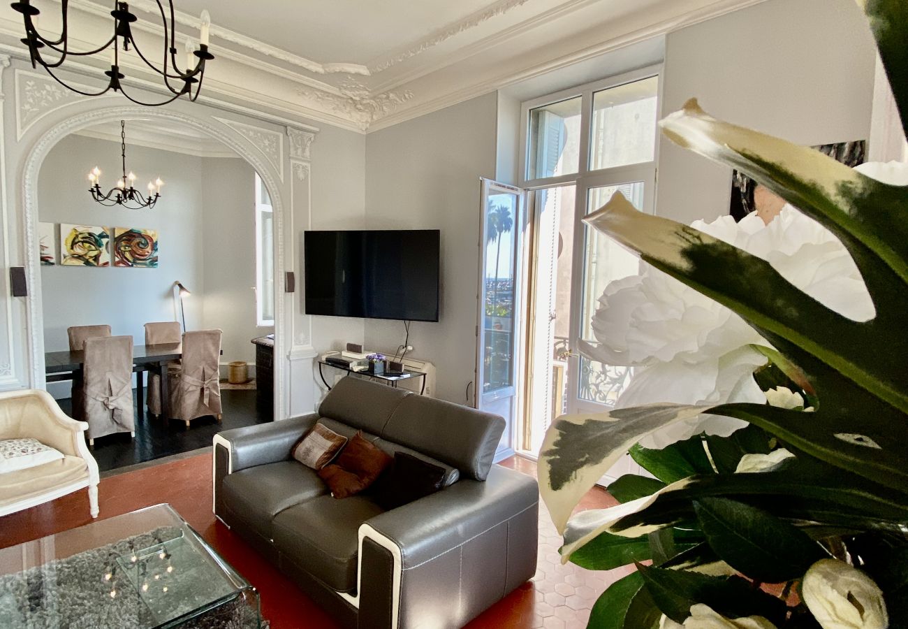 Appartement à Cannes - GAZ5213 / Incomparable 4 pièces Port
