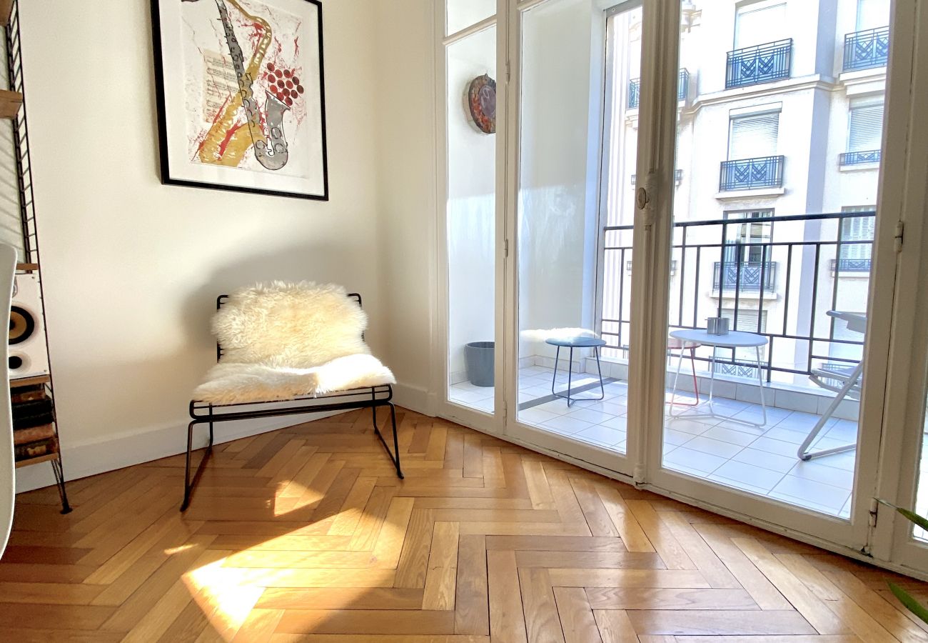 appartement avec balcon dans le centre-ville de cannes