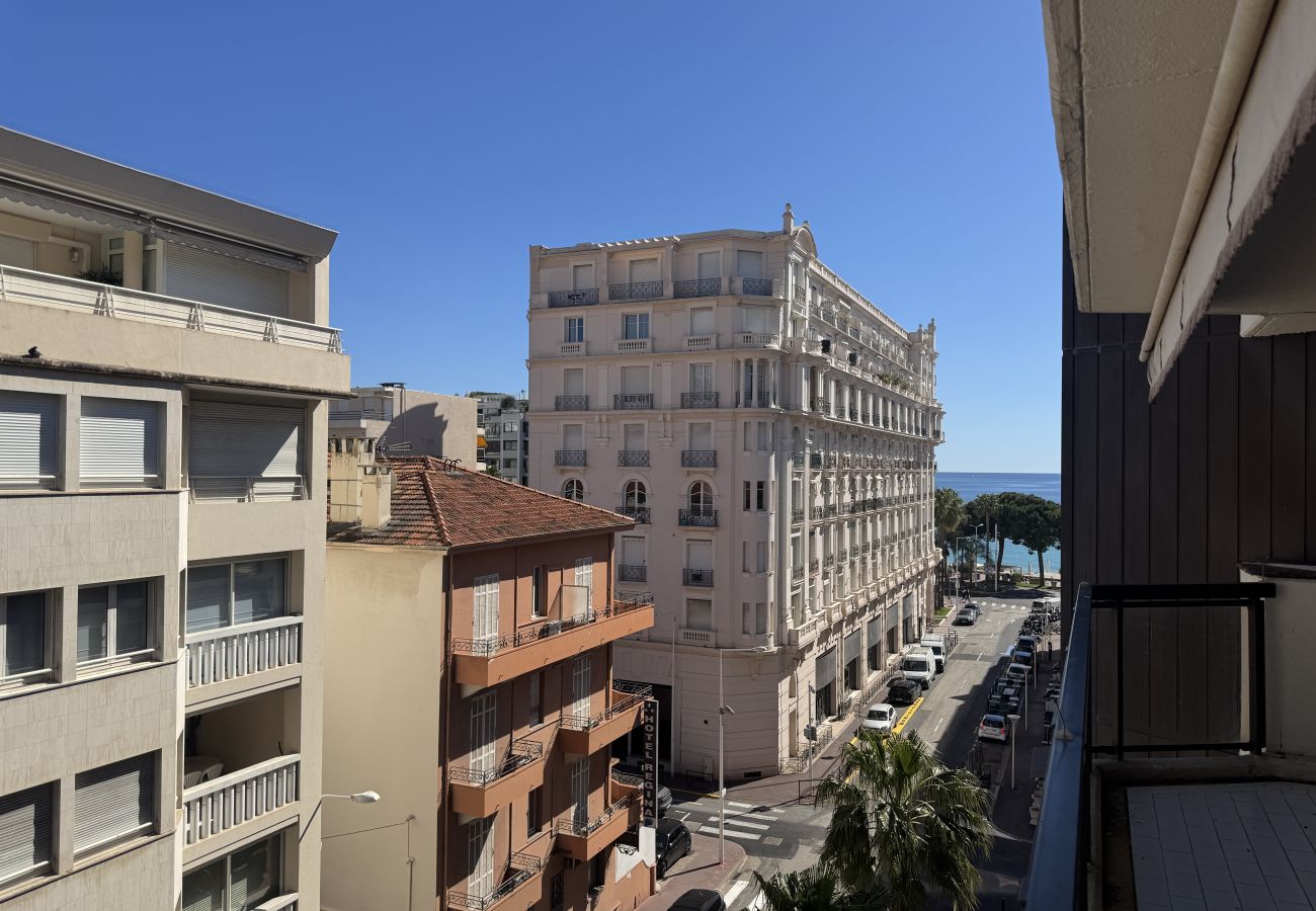 Appartement à Cannes - JC145 / Jardins de la Croisette / 3P
