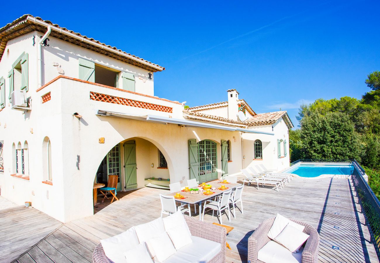 Villa à Roquefort-les-Pins - Villa Les Feuillets  VI4250 by Riviera Holiday Hom