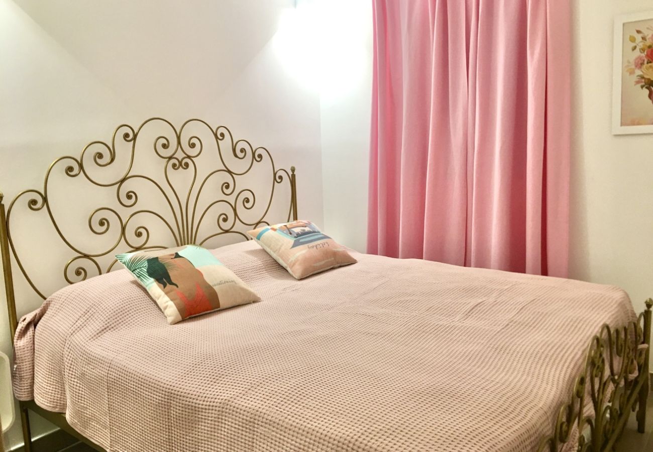 Appartement à Cannes - Suquet 3 pièces  /MAS1414