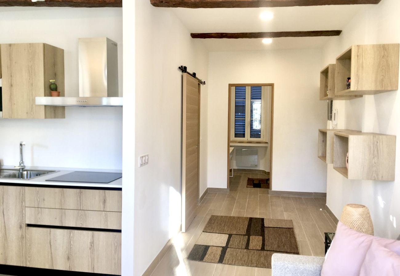 Appartement à Cannes - Suquet 3 pièces  /MAS1414