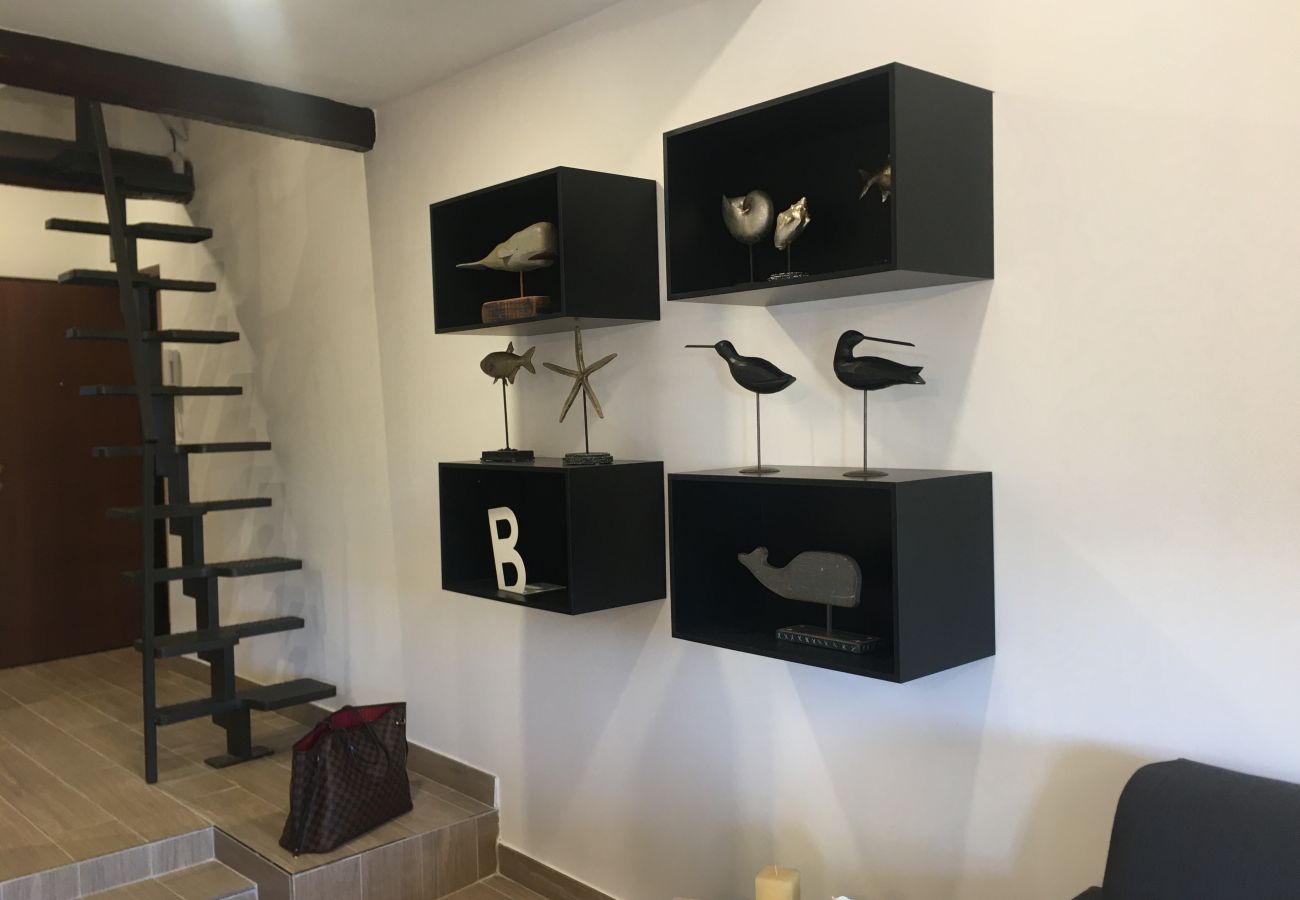 Appartement à Cannes - Suquet 3 pièces duplex/ MAS1415