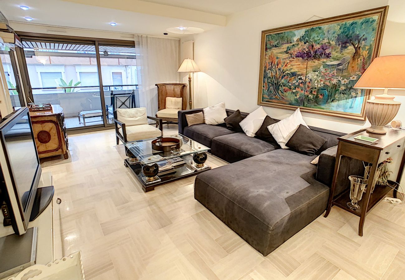 Appartement à Cannes - SCI537 / Magnifique apt situé au Gray d'Albion