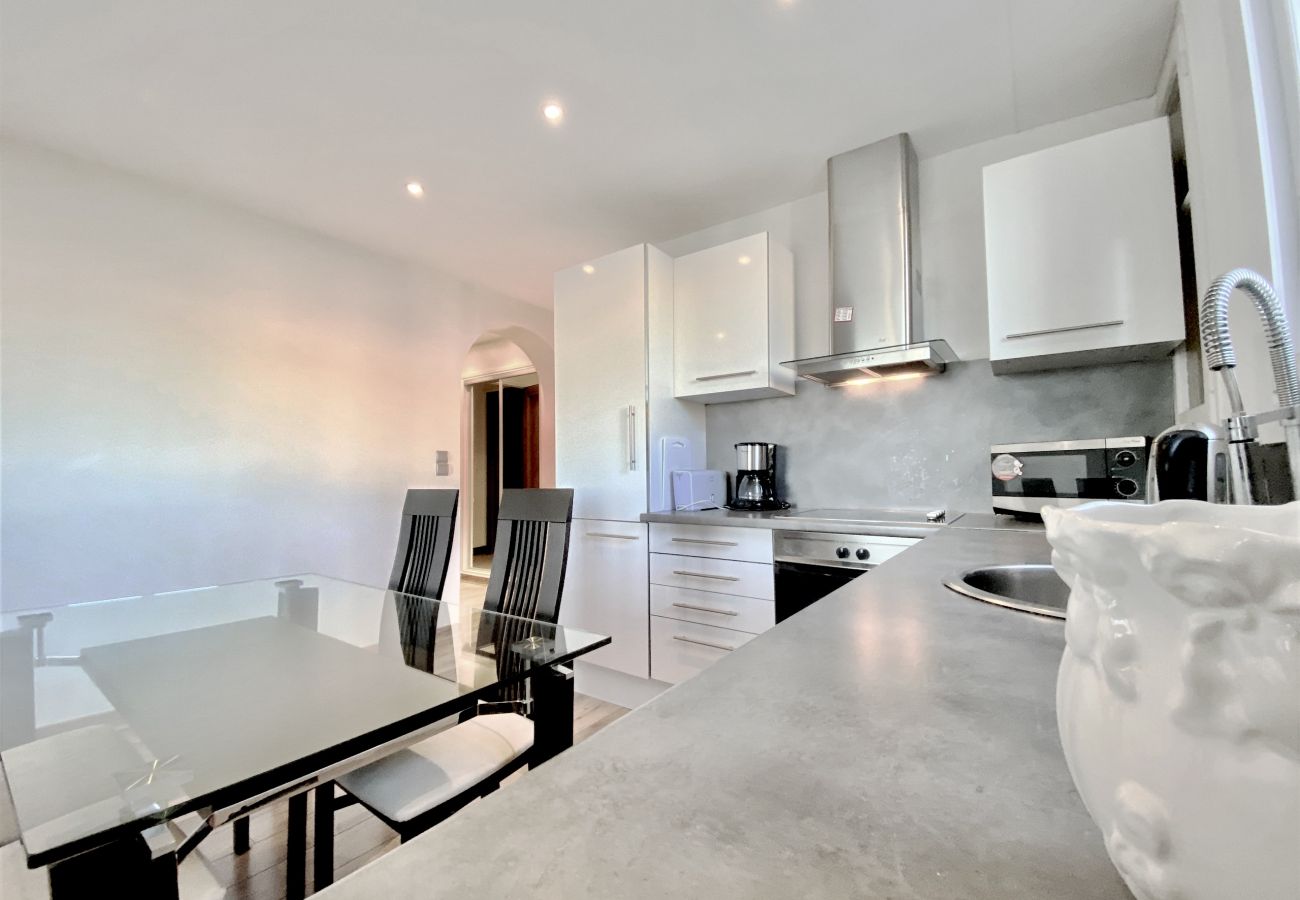 Appartement à Cannes - MES1112 Appartement immeuble sur Croisette