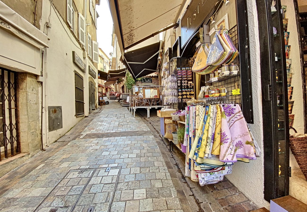 Appartement à Cannes - Saint Antoine/ MAS1413 / 2 pièces