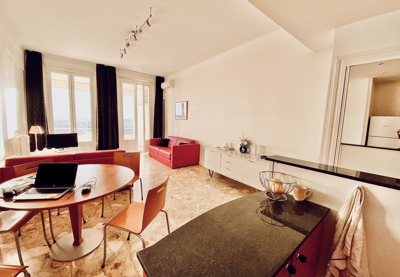 Appartement à Cannes - FON5581 / 2 pieces Terrasse Vue Mer/ GALLIA