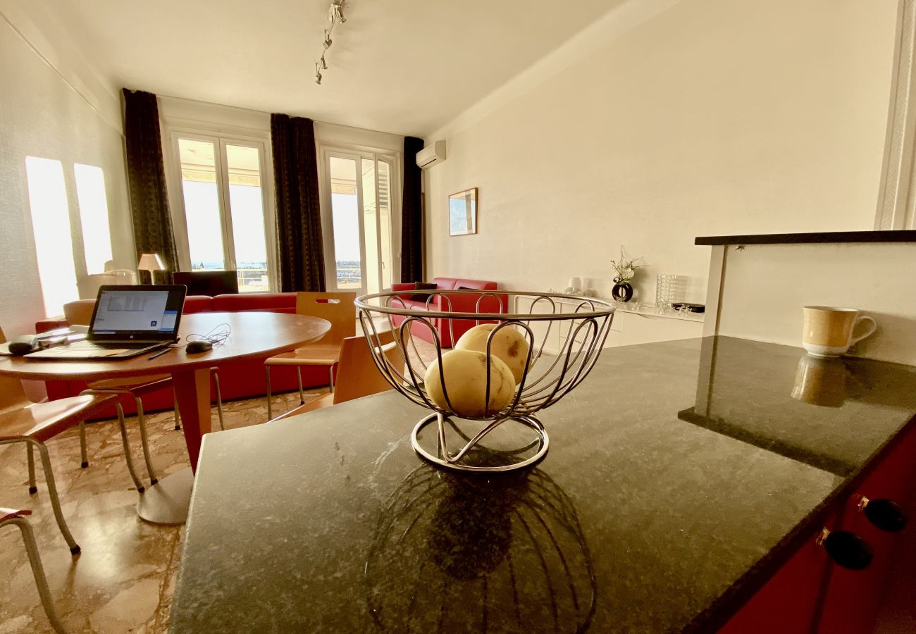 Appartement à Cannes - FON5581 / 2 pieces Terrasse Vue Mer/ GALLIA