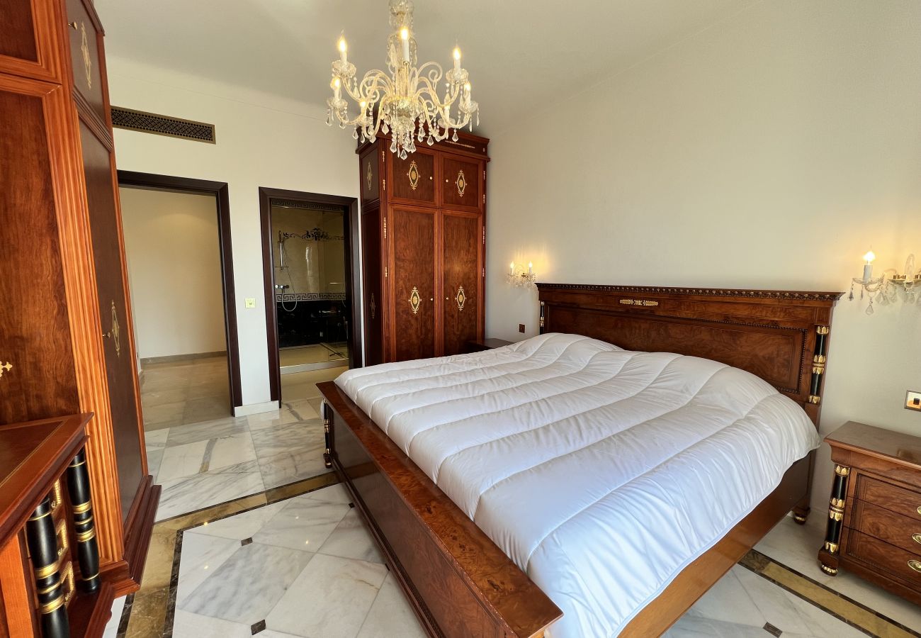 Appartement à Cannes - FON3 / Exceptionnel 5 pièces vue mer