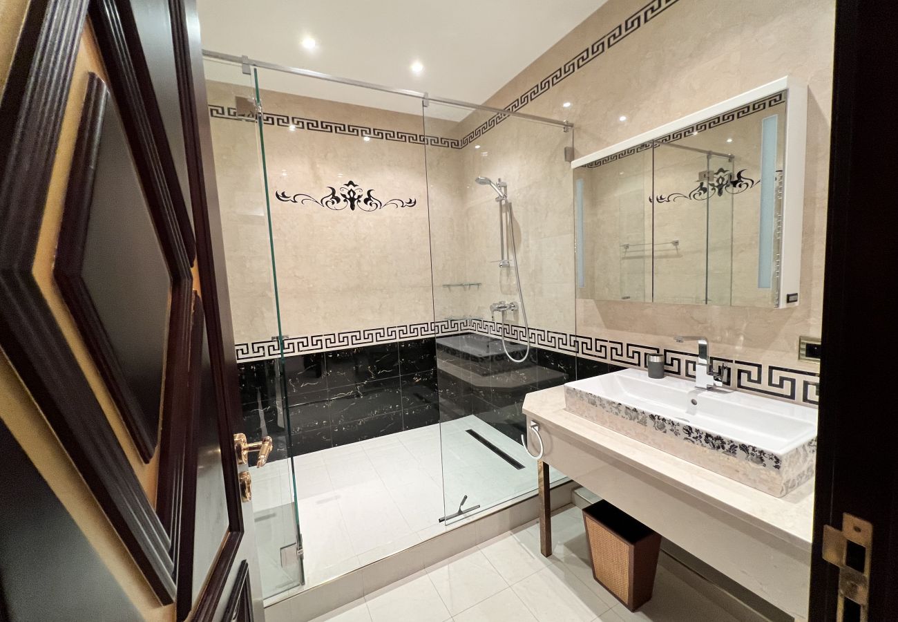 Appartement à Cannes - FON3 / Exceptionnel 5 pièces vue mer