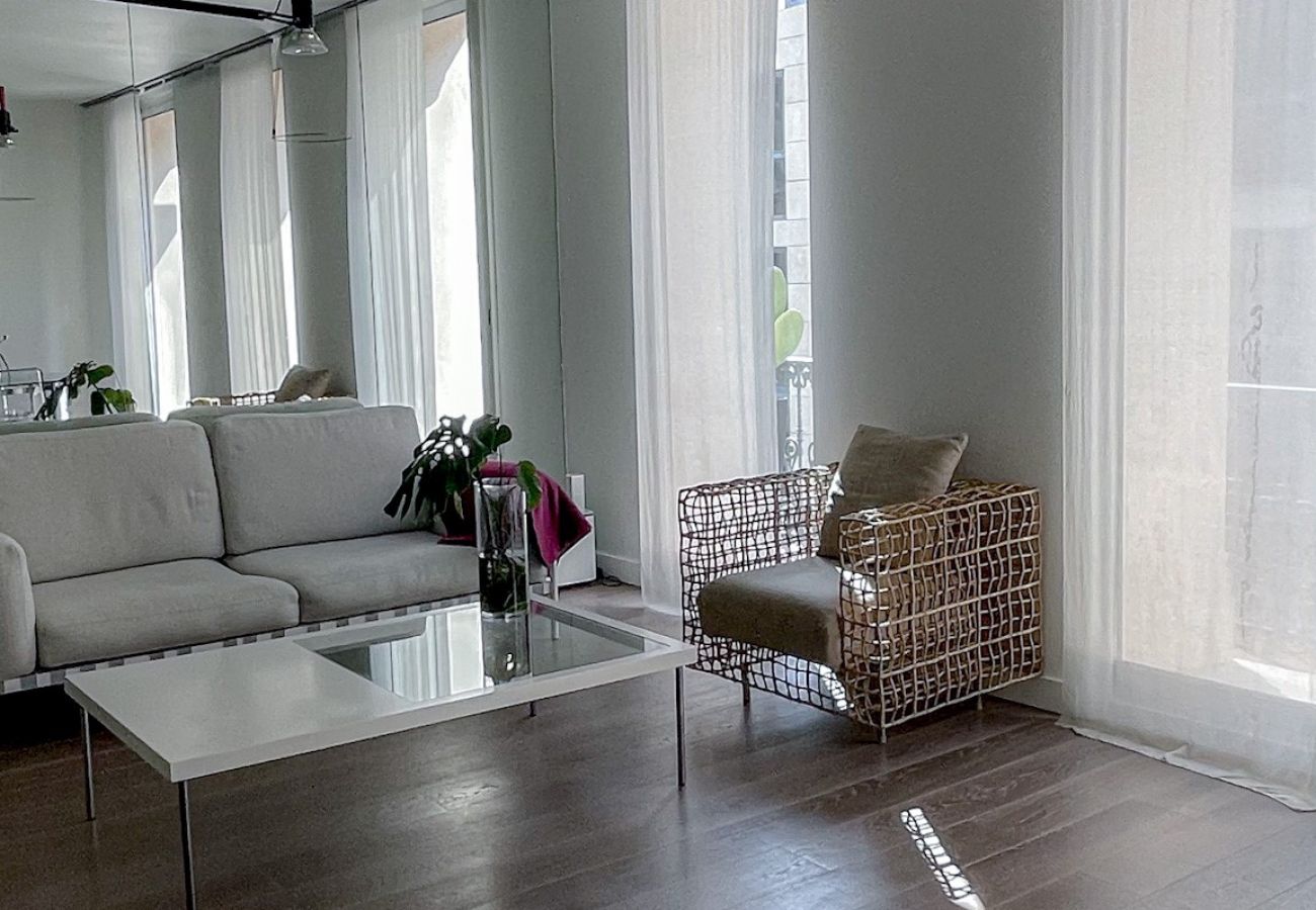 Appartement à Cannes - ARU117 / Remarquable 3 pièces central