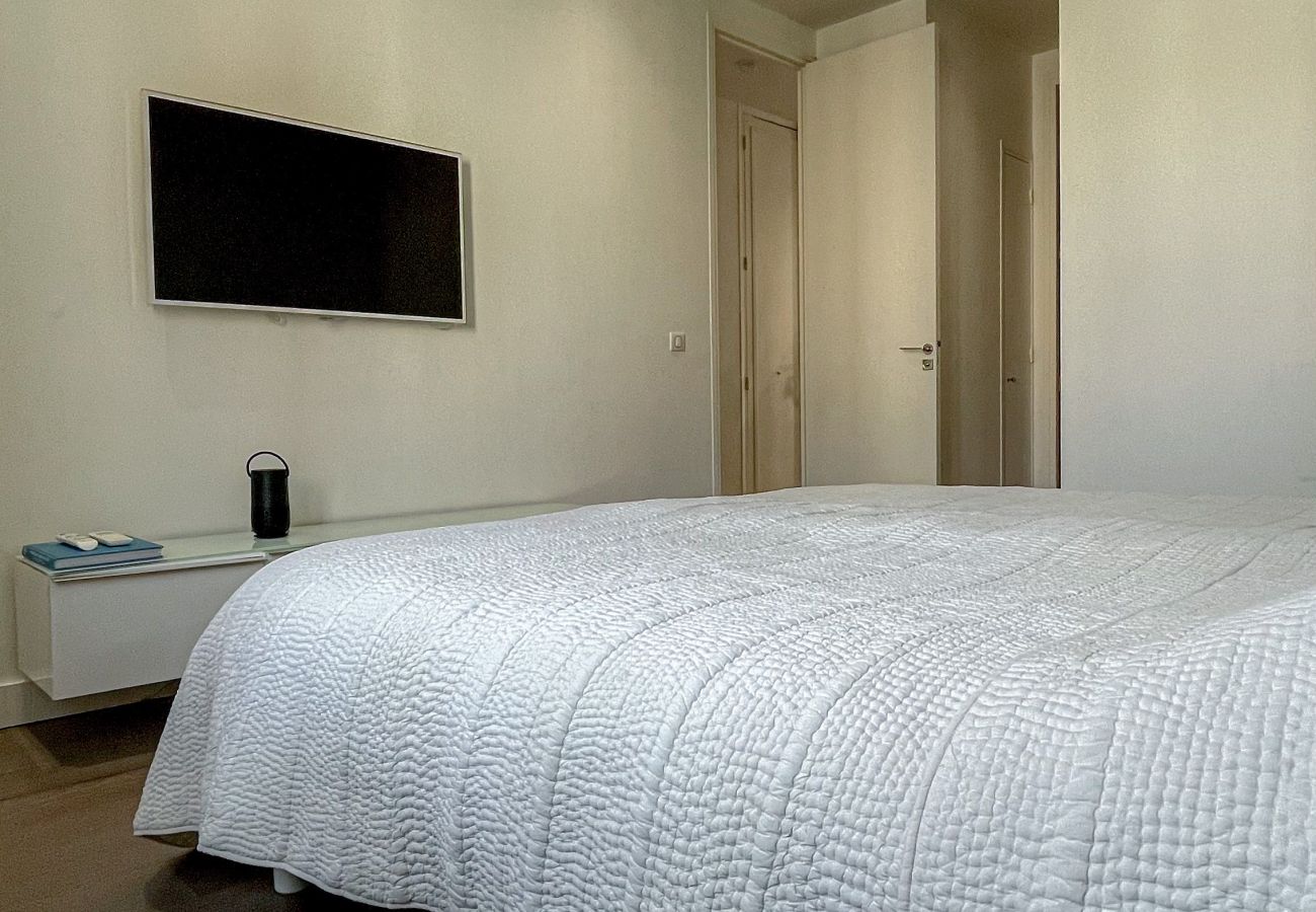 Appartement à Cannes - ARU117 / Remarquable 3 pièces central