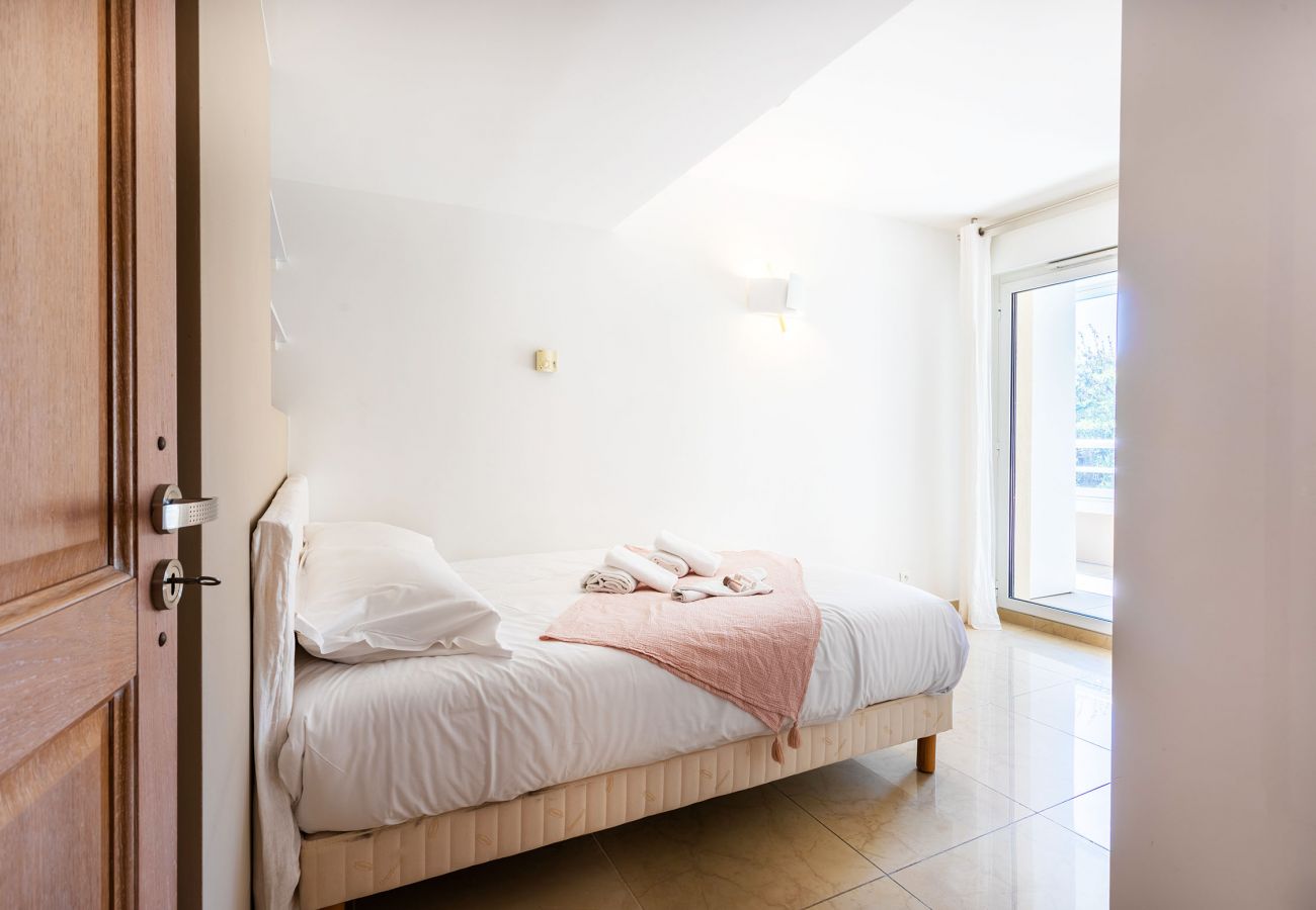 Appartement à Eze - EZE VISTA AP4328 By Riviera Holiday Homes