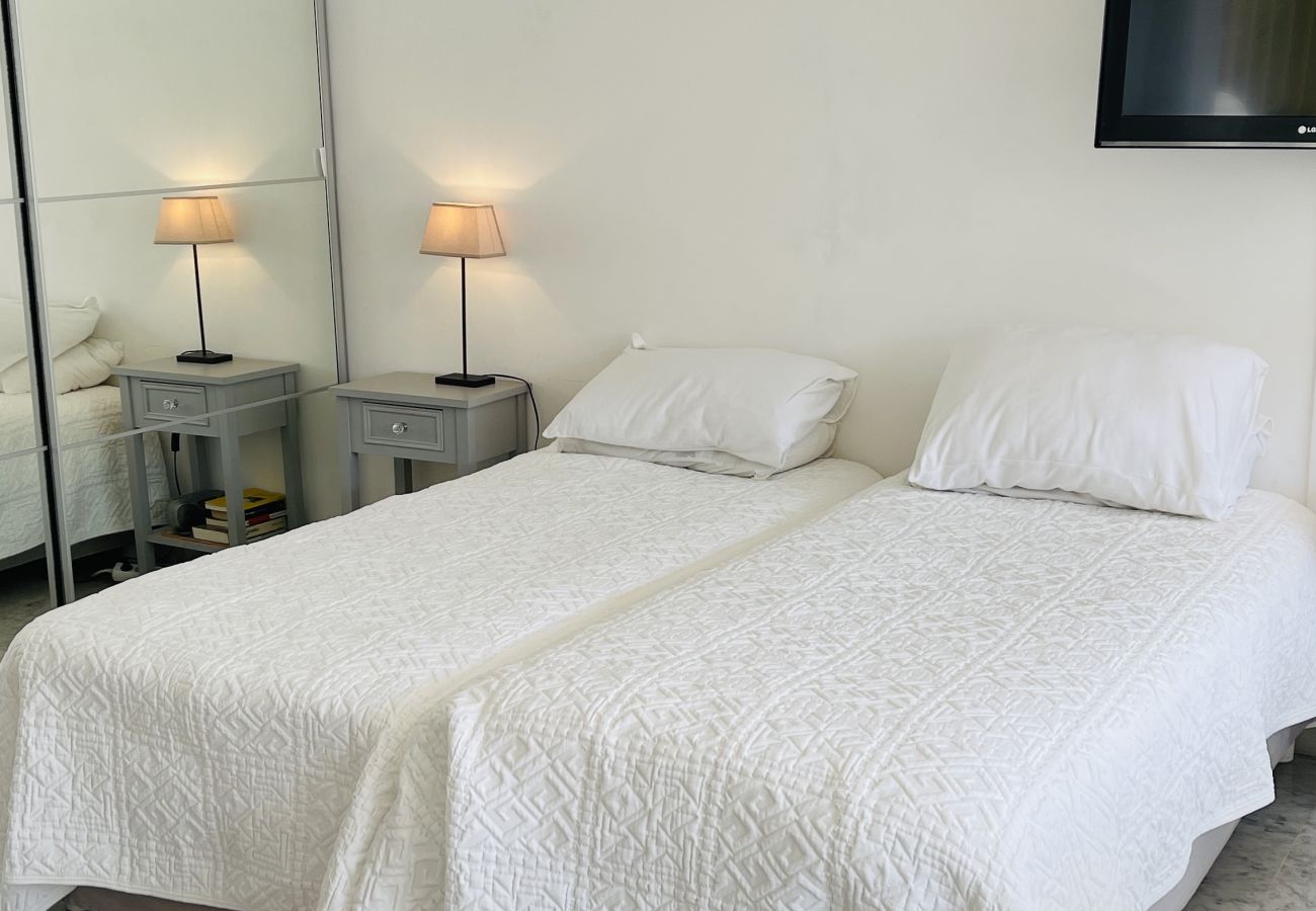 Studio à Cannes - HUC17 Beau studio bien équipé