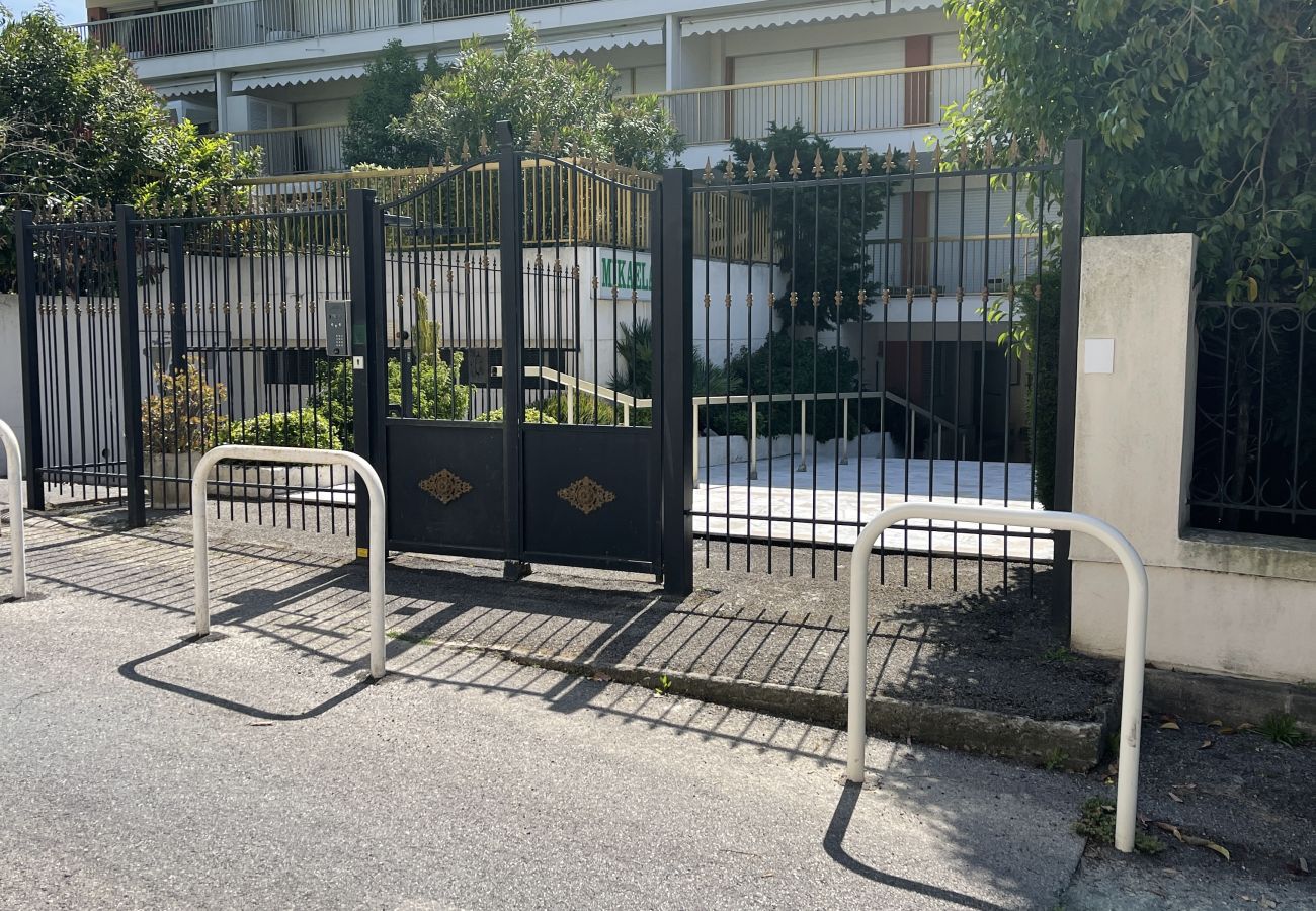 Studio à Cannes - HUC17 Beau studio bien équipé