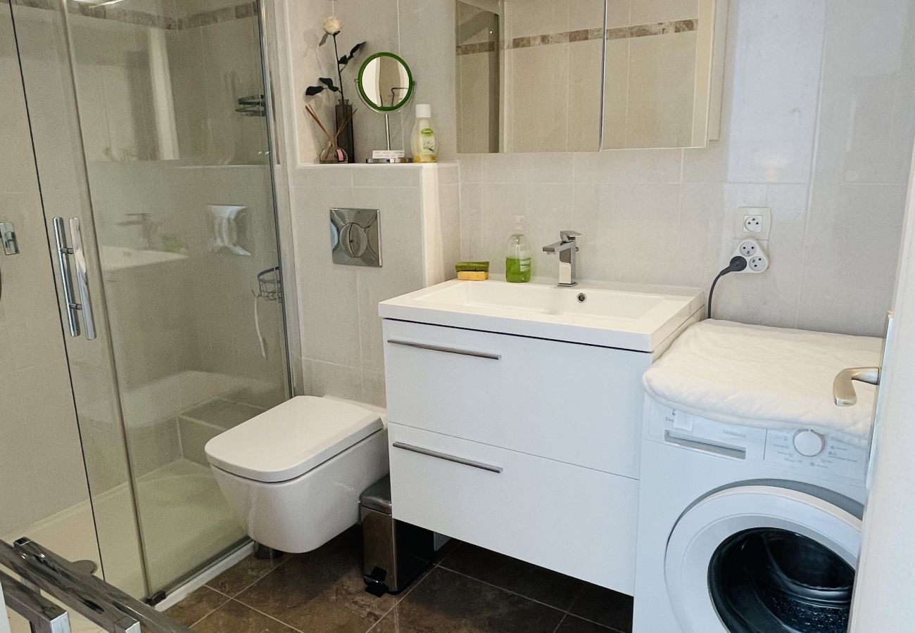 Studio à Cannes - HUC17 Beau studio bien équipé