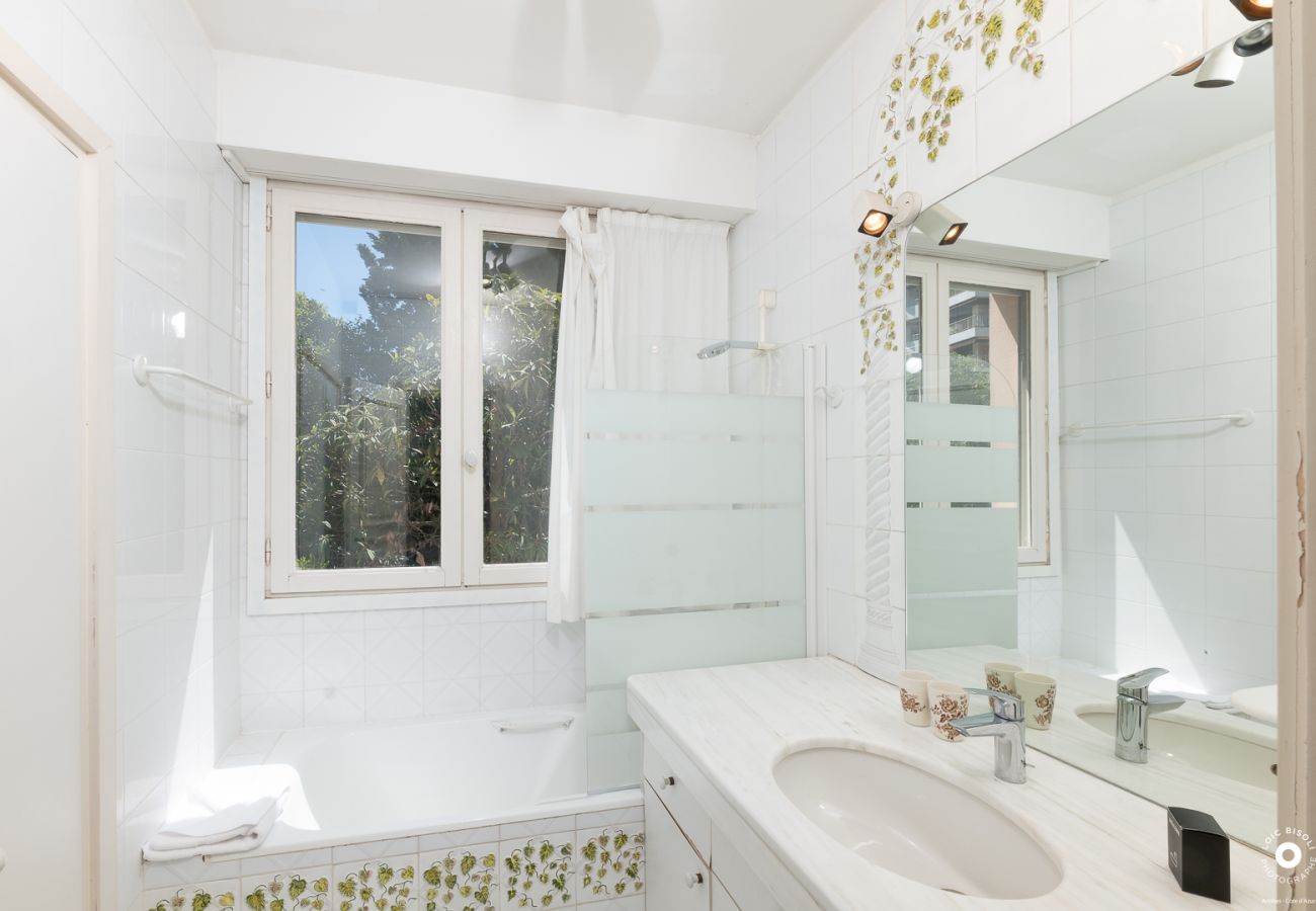 salles de bain modernes et élégantes