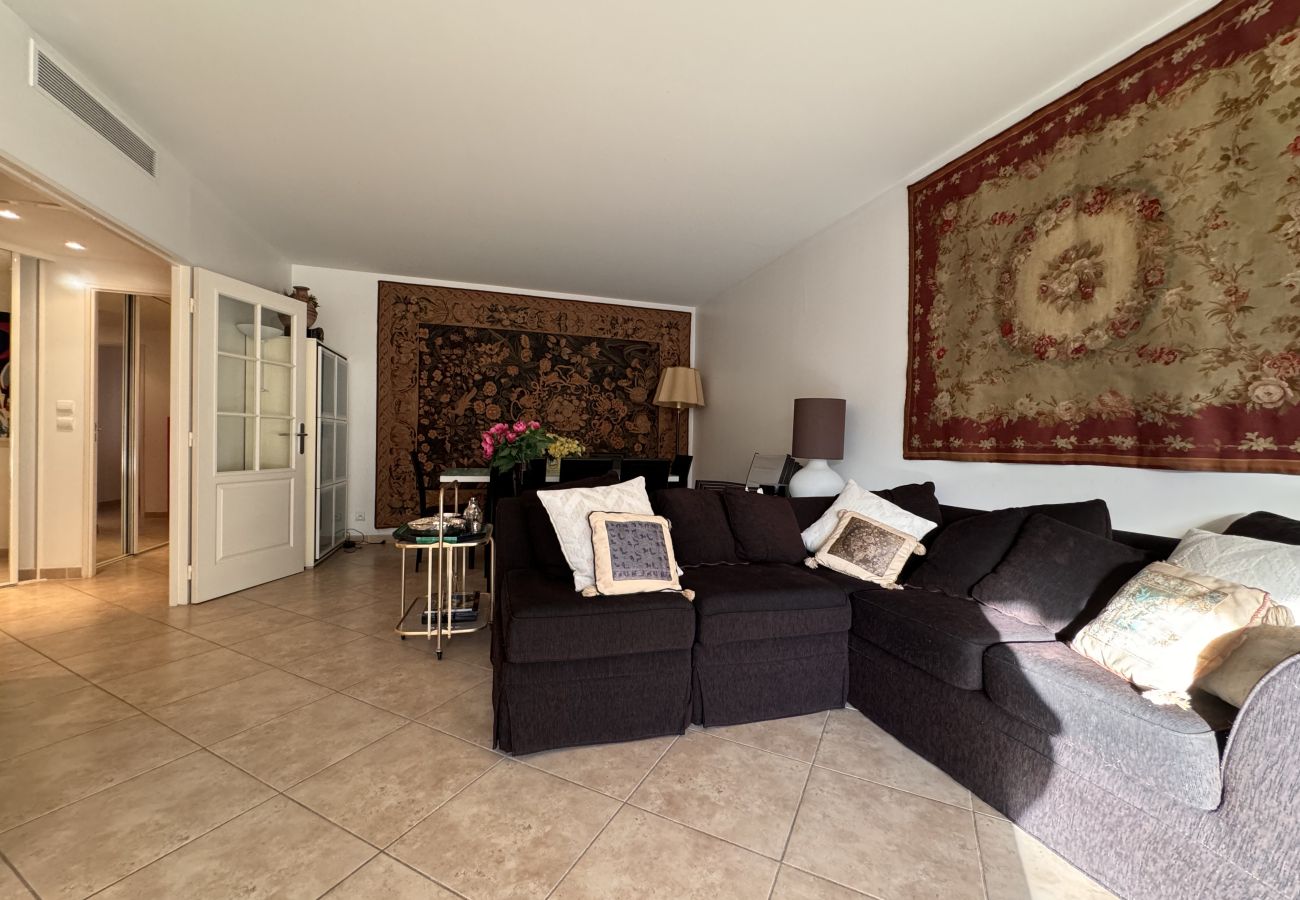 Appartement à Cannes - GIA347 / Superbe appartement proche du centre