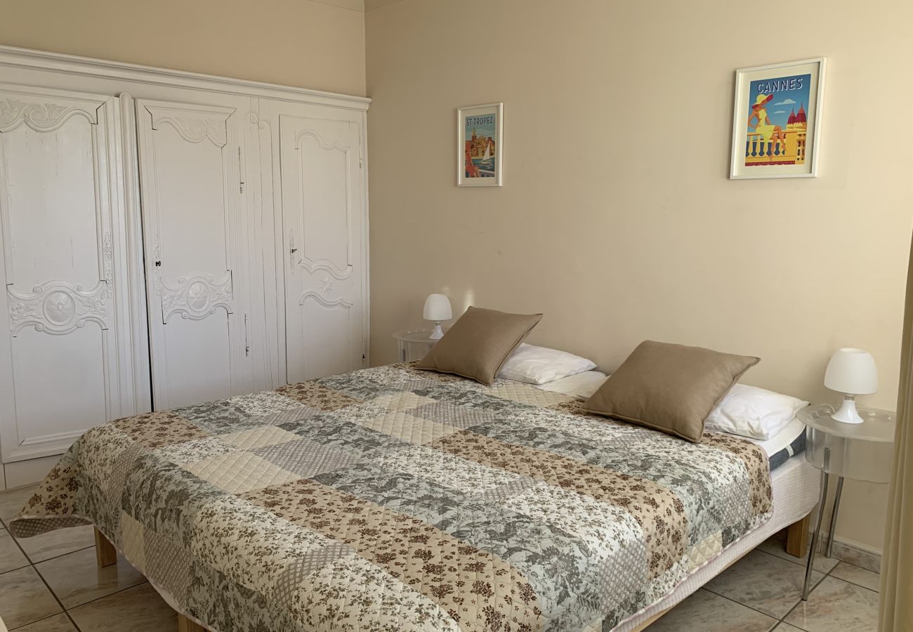 Appartement à Cannes - SIM1283 Proche mer apt familial