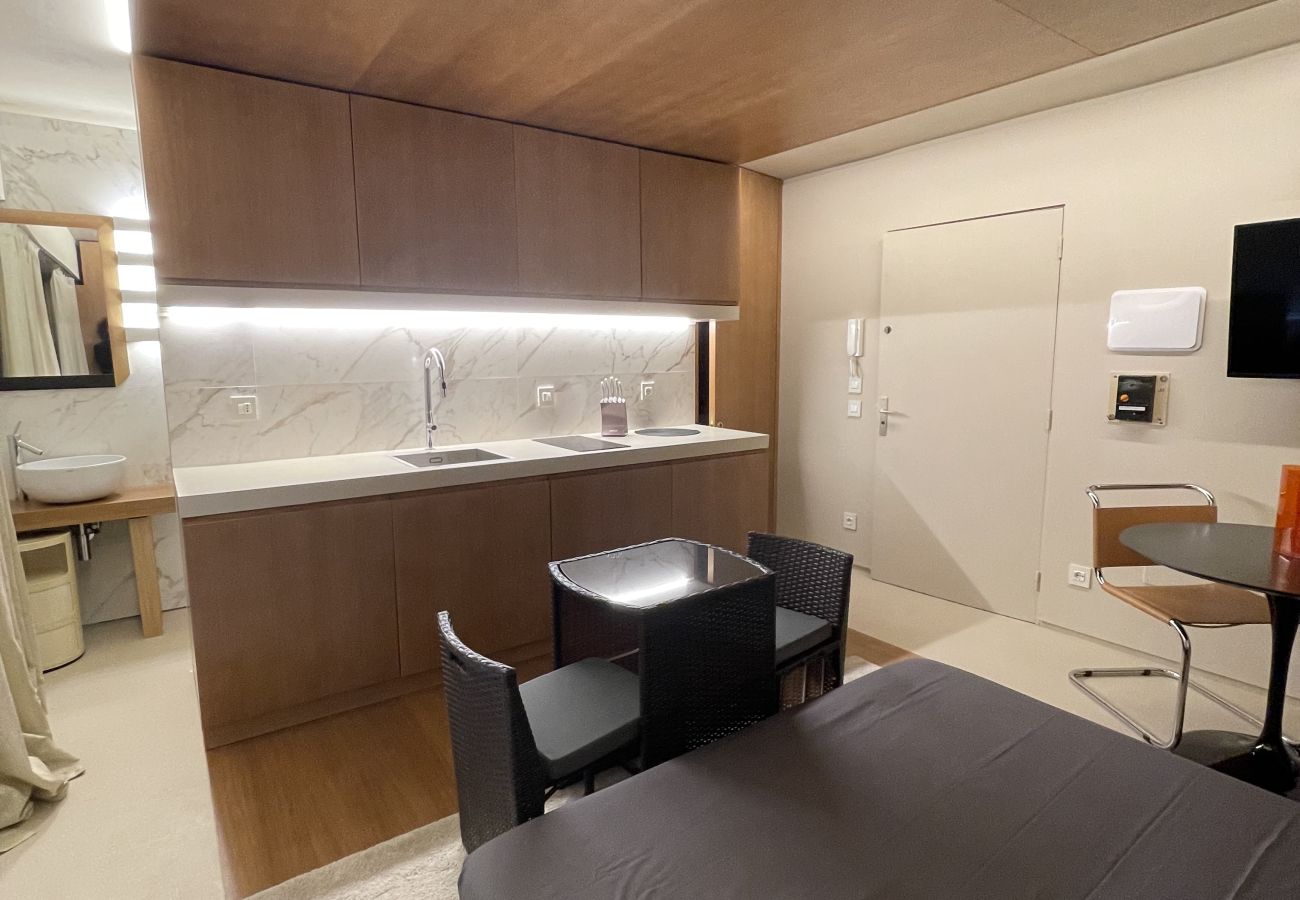 Studio à Cannes - SAN891 / Studio design