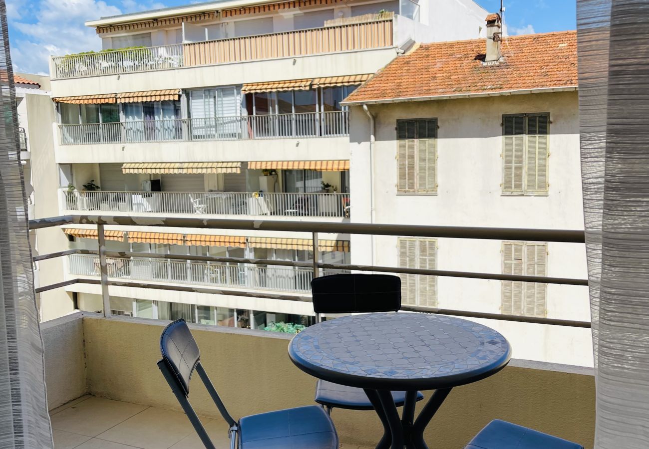 Studio à Cannes - FAR402 / Joli studio centre Croisette Palais
