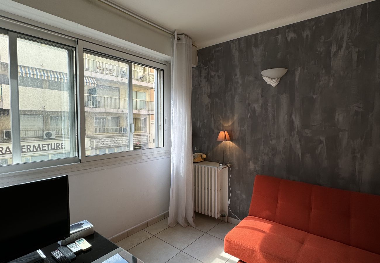 Appartement à Cannes - HAN1913 Bel apt à deux pas de la Croisette