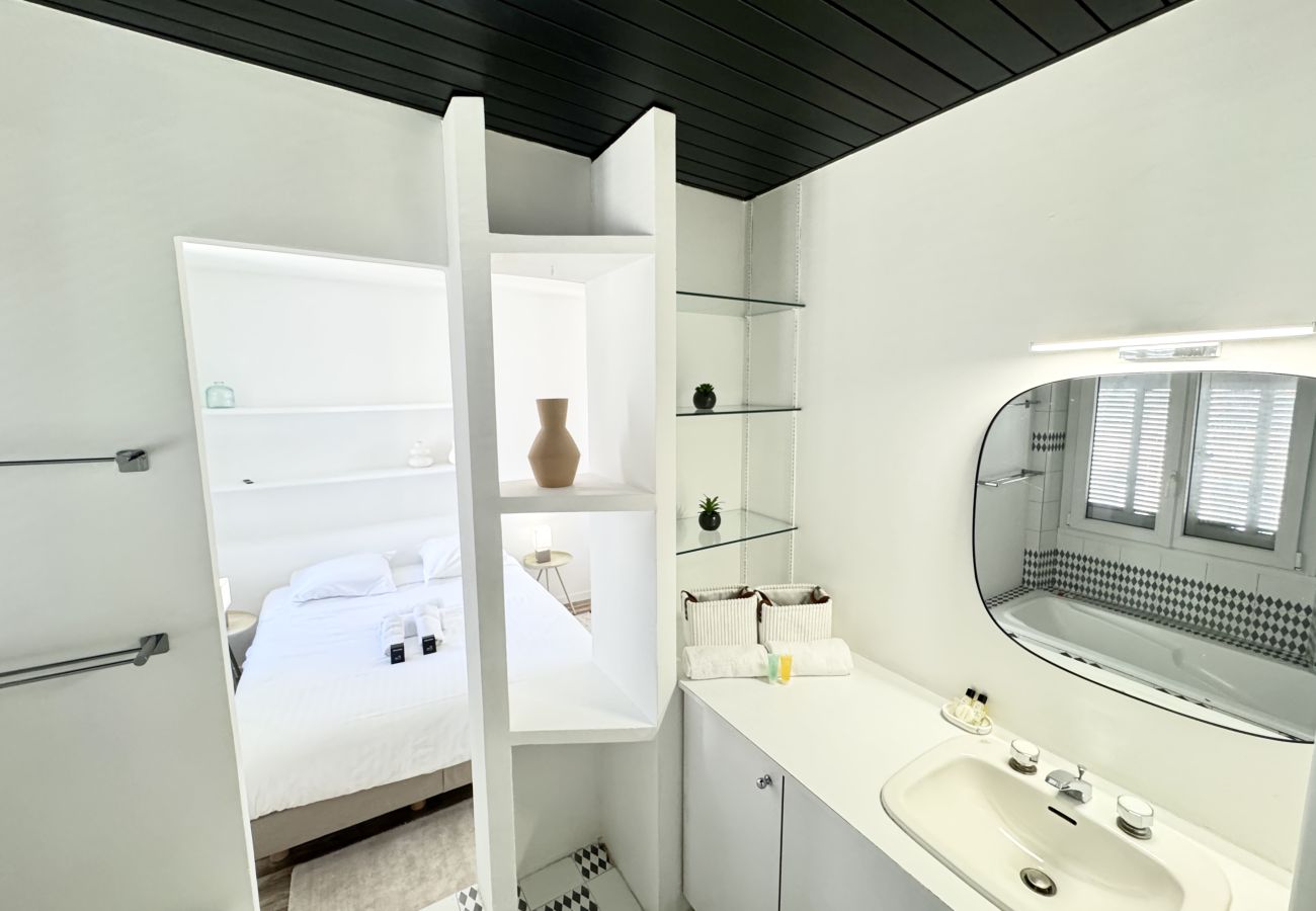 Appartement à Cannes - villa Carmela / charmante suite vue mer