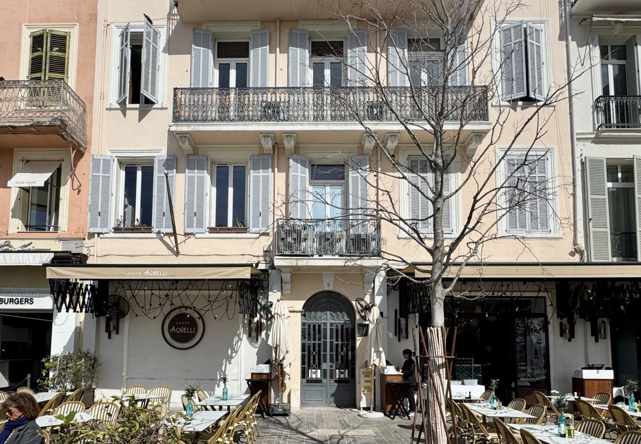 Appartement à Cannes - villa Carmela / charmante suite vue mer