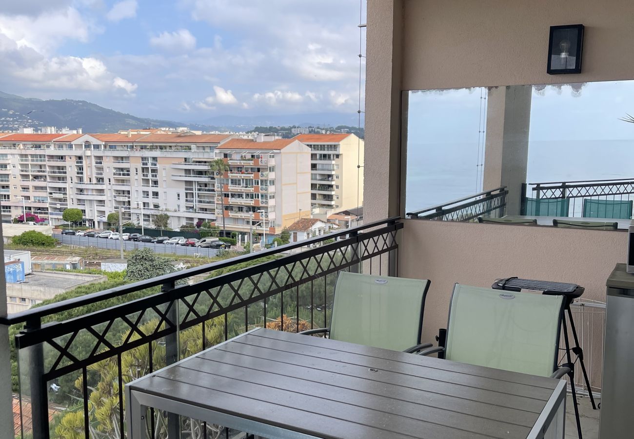 Appartement à Cannes-la-Bocca - Cannes Beach résidence / Vue mer piscine
