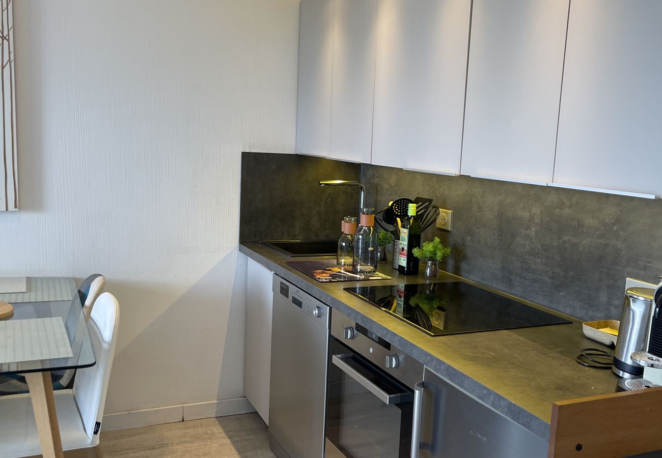 Appartement à Cannes-la-Bocca - Cannes Beach résidence / Vue mer piscine