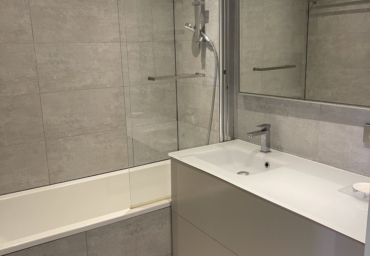 Appartement à Cannes-la-Bocca - Cannes Beach résidence / Vue mer piscine