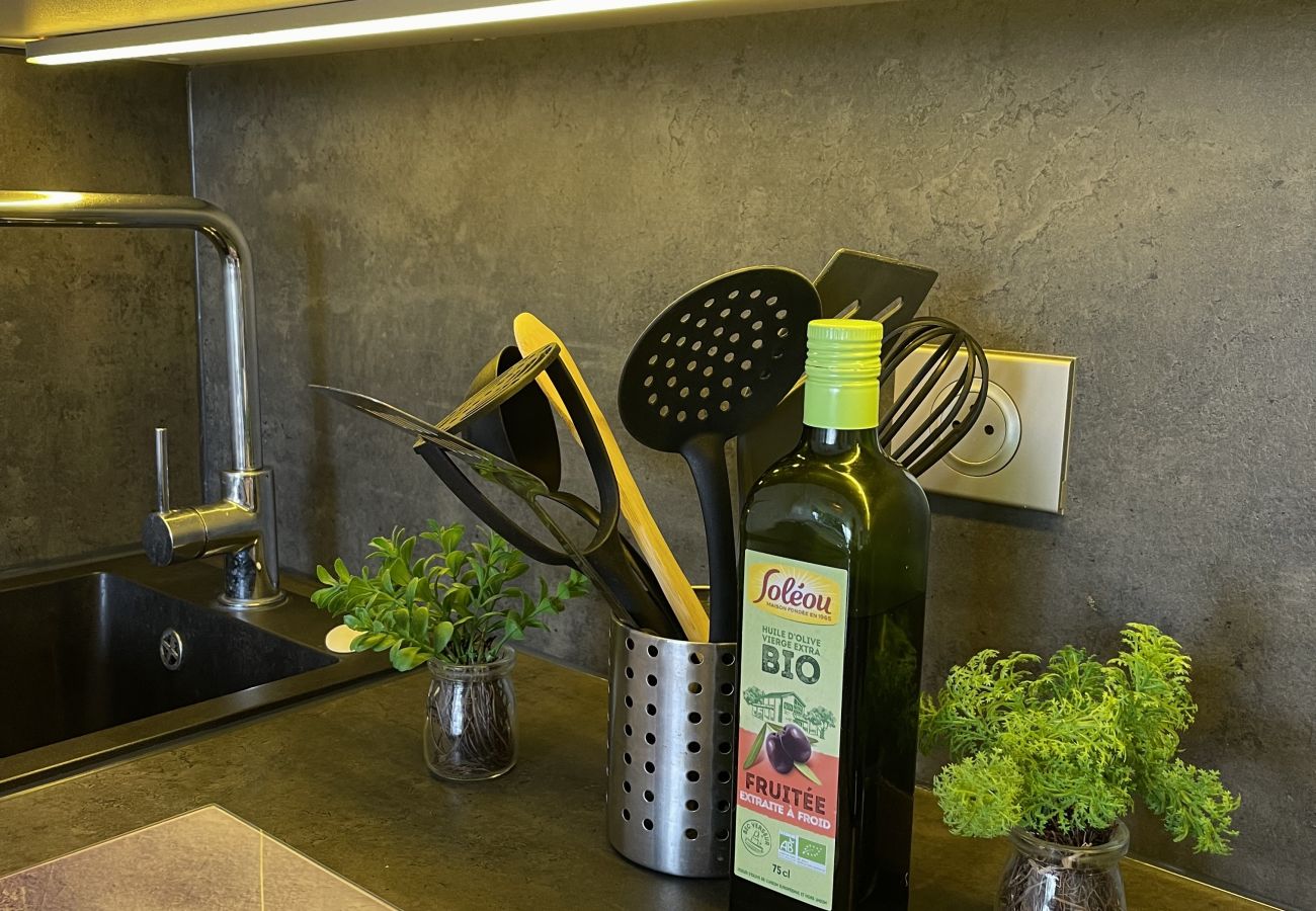 Appartement à Cannes-la-Bocca - Cannes Beach résidence / Vue mer piscine