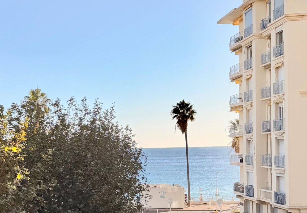 Appartement à Cannes - BELLE PLAGE 3, vue  mer