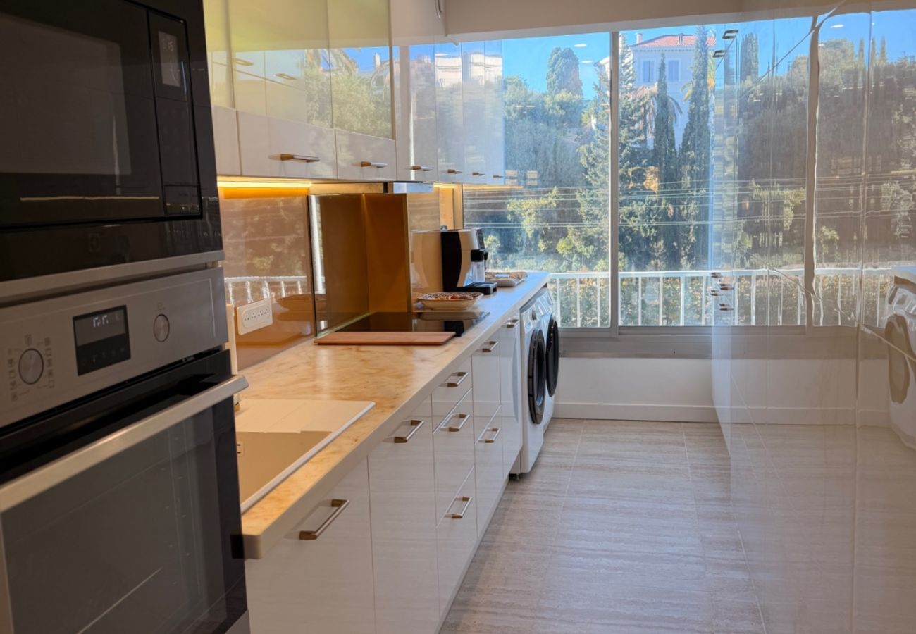 Appartement à Cannes - BELLE PLAGE 3, vue  mer