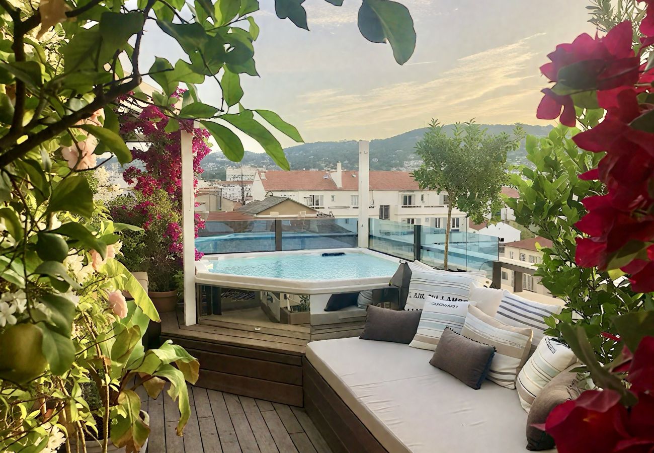 Appartement à Cannes - Gray d'Albion Penthouse, rooftop 30m2 & Jacuzzi