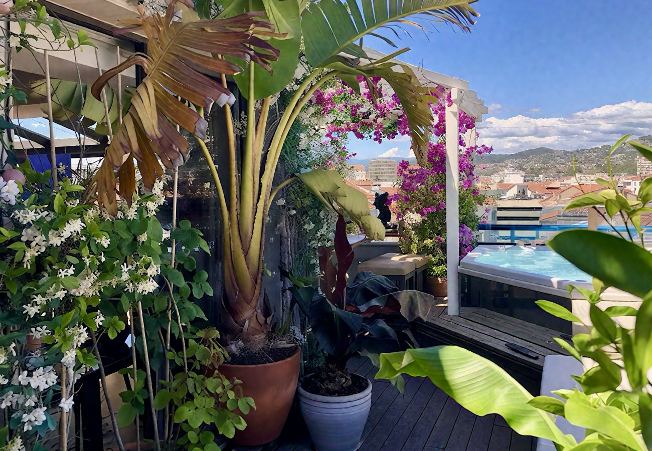 Appartement à Cannes - Gray d'Albion Penthouse, rooftop 30m2 & Jacuzzi