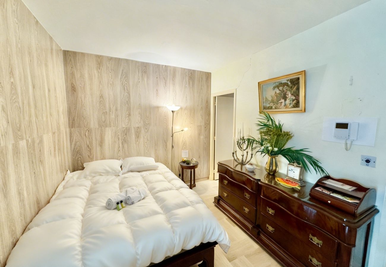 Studio à Cannes - Gray d'albion studio D vue mer de côté