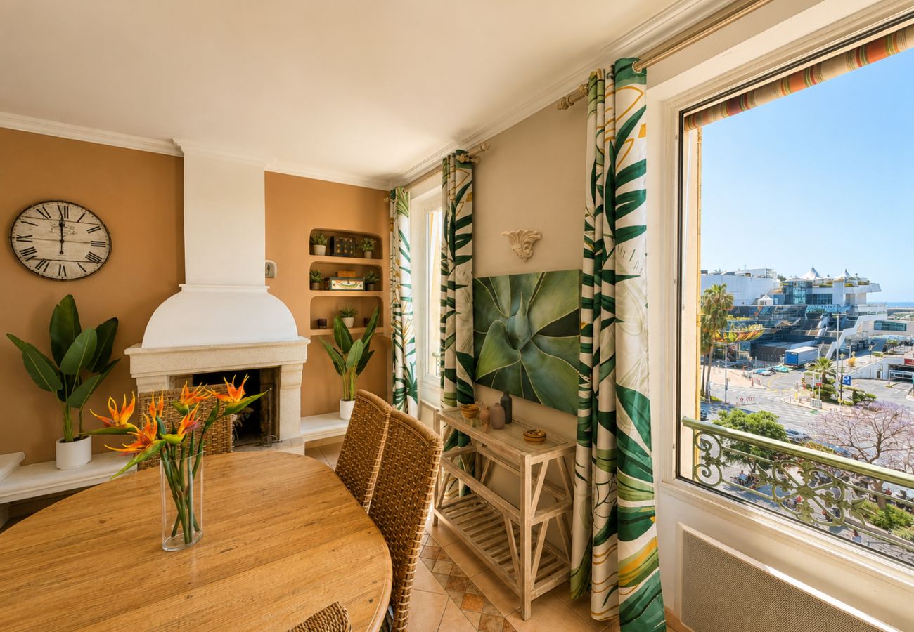 Appartement à Cannes - La vigie / centre-ville vue mer face palais